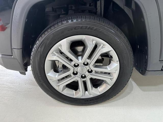 Foto do veículo JEEP COMPASS  LONG TF 2022 24.066 KM 136.900,00