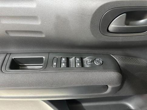 Foto do veículo CITROEN C4 CACTUS  1.6 FEEL AUT 2022 11.653 KM 85.900,00