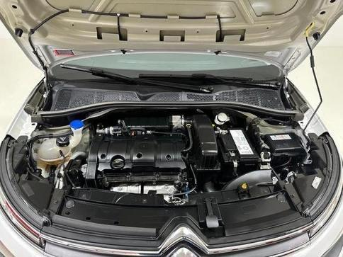 Foto do veículo CITROEN C4 CACTUS  1.6 FEEL AUT 2022 11.653 KM 85.900,00