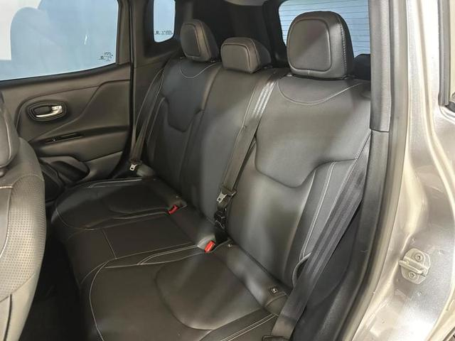 Foto do veículo JEEP RENEGADE  LONGITUDE T270 1.3 TB 4X2 FLEX AUT 2022 39.508 KM 110.900,00