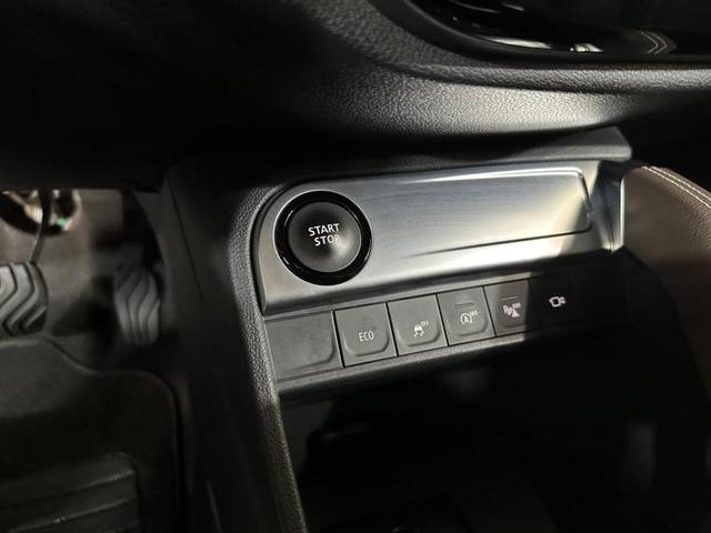 Foto do veículo RENAULT CAPTUR  INT13TCVT 2022 26.150 KM 101.900,00