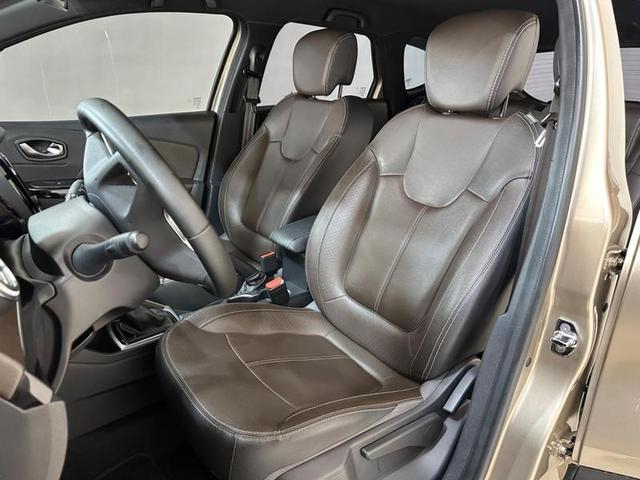 Foto do veículo RENAULT CAPTUR  INT13TCVT 2022 26.150 KM 101.900,00