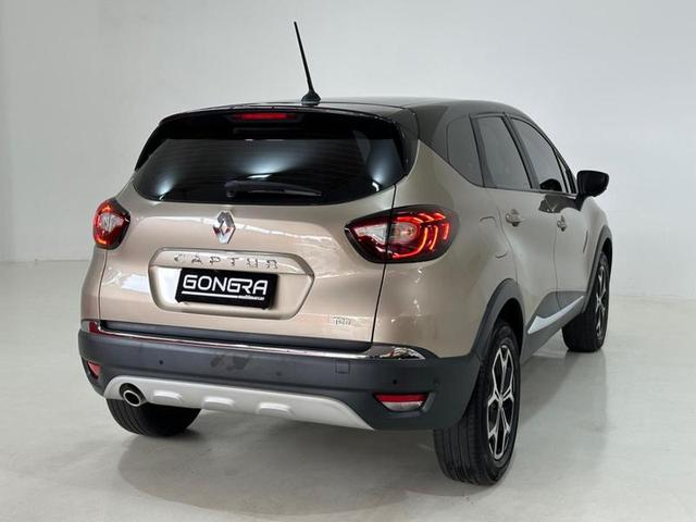 Foto do veículo RENAULT CAPTUR  INT13TCVT 2022 26.150 KM 101.900,00
