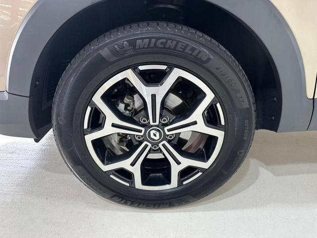 Foto do veículo RENAULT CAPTUR  INT13TCVT 2022 26.150 KM 101.900,00