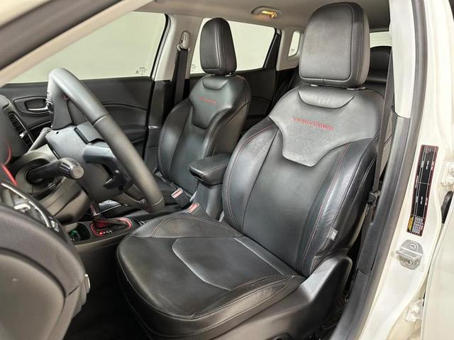 Foto do veículo JEEP COMPASS  TRAILHAWK D 2021 56.638 KM 135.900,00