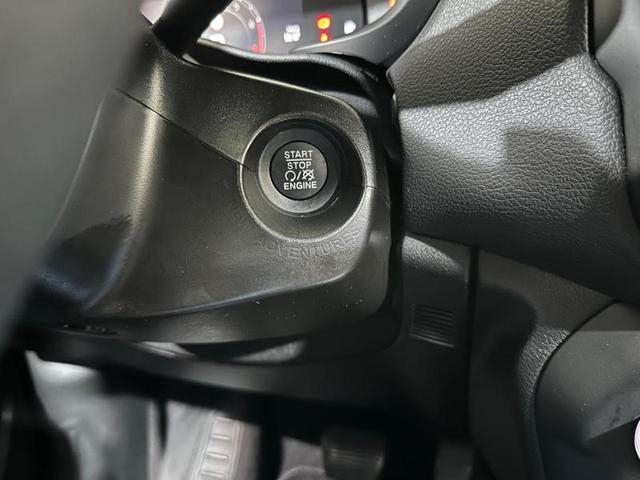 Foto do veículo JEEP RENEGADE  S T270 FLEX 4X4 2023 25.619 KM 131.900,00