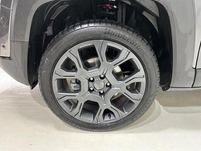 Foto do veículo JEEP RENEGADE  S T270 FLEX 4X4 2023 25.619 KM 131.900,00