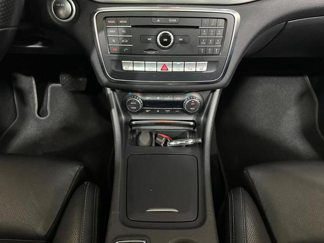 Foto do veículo MERCEDES-BENZ GLA 200  1.6 CGI ENDURO 16V TURBO 2019 45.641 KM 165.900,00
