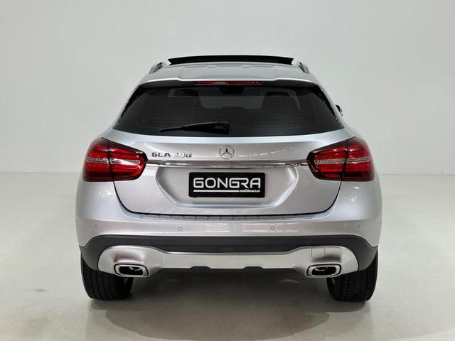 Foto do veículo MERCEDES-BENZ GLA 200  1.6 CGI ENDURO 16V TURBO 2019 45.641 KM 165.900,00