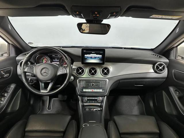 Foto do veículo MERCEDES-BENZ GLA 200  1.6 CGI ENDURO 16V TURBO 2019 45.641 KM 165.900,00