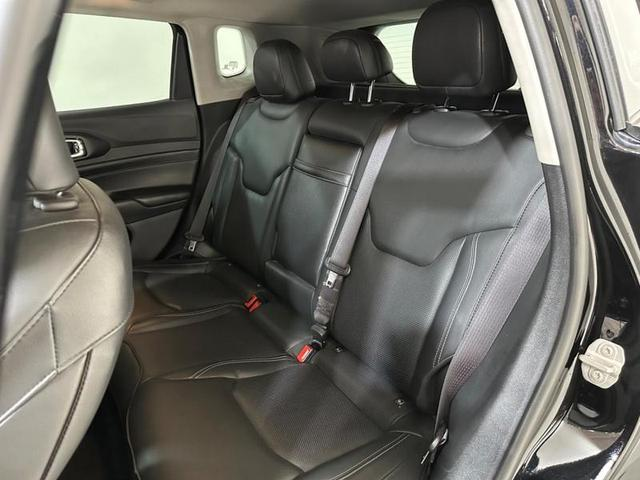 Foto do veículo JEEP COMPASS  LONG TF 2023 27.991 KM 146.900,00