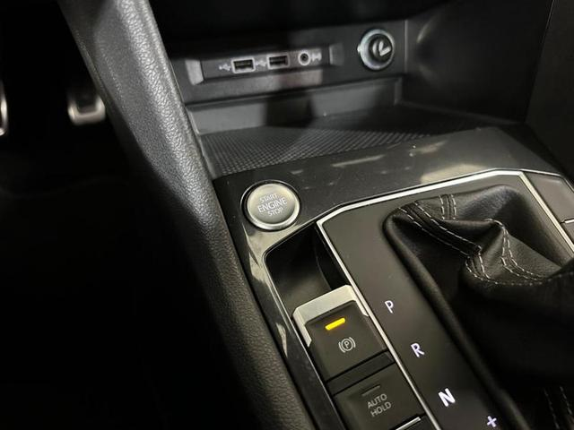 Foto do veículo VOLKSWAGEN TIGUAN  ALLSPAC RLINE 350 TSI 2.0 4X4  2019 51.529 KM 169.900,00