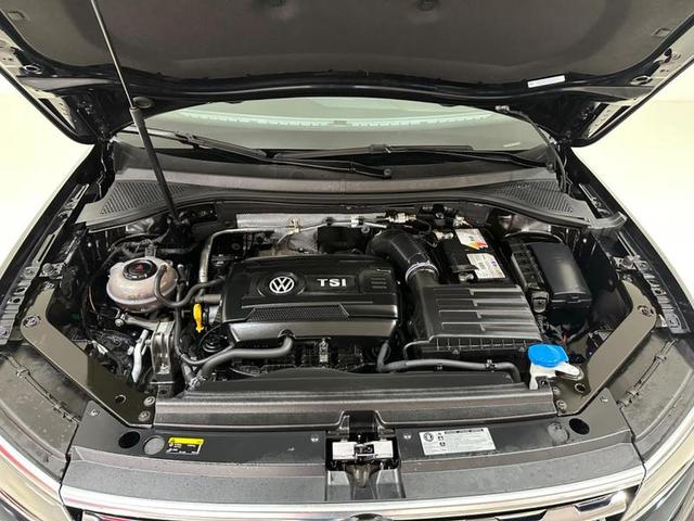 Foto do veículo VOLKSWAGEN TIGUAN  ALLSPAC RLINE 350 TSI 2.0 4X4  2019 51.529 KM 169.900,00