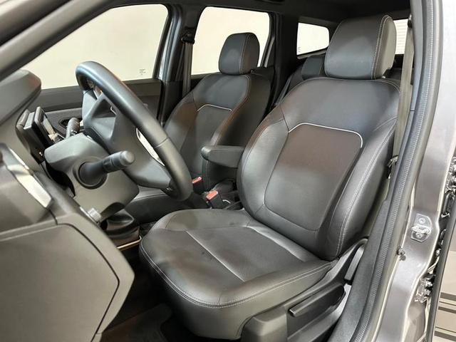 Foto do veículo RENAULT DUSTER  ICO16 CVT 2024 8.677 KM 109.900,00