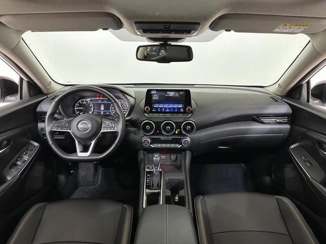 Foto do veículo NISSAN SENTRA  2.0 EXCLUSIVE CVT 2023 5.271 KM 149.900,00