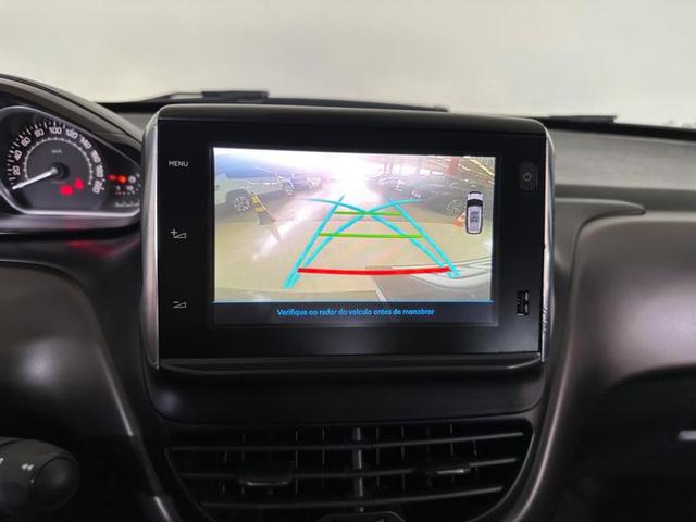 Foto do veículo PEUGEOT 2008  GRIFFE EAT6 2019 62.950 KM 71.900,00