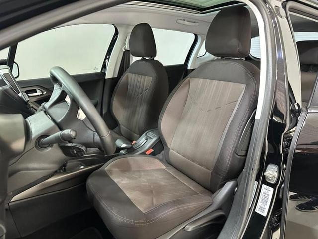 Foto do veículo PEUGEOT 2008  GRIFFE EAT6 2019 62.950 KM 71.900,00