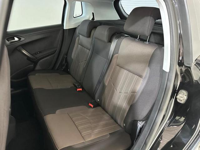 Foto do veículo PEUGEOT 2008  GRIFFE EAT6 2019 62.950 KM 71.900,00