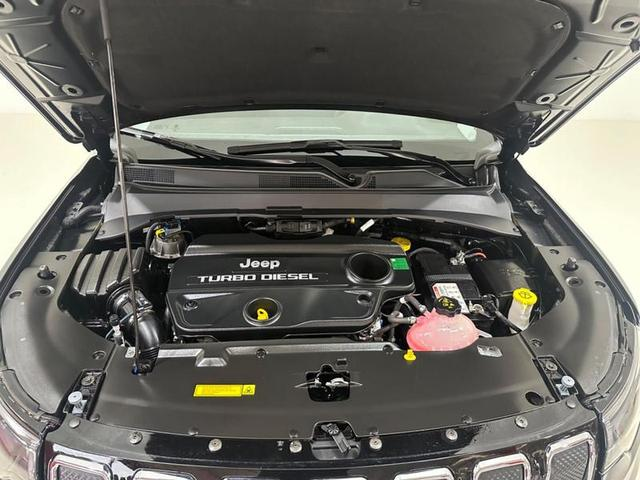 Foto do veículo JEEP COMPASS  LIMITED TD 2022 17.872 KM 179.900,00