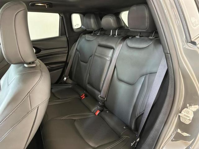 Foto do veículo JEEP COMPASS  SERIE S TF 2023 17.938 KM 189.900,00