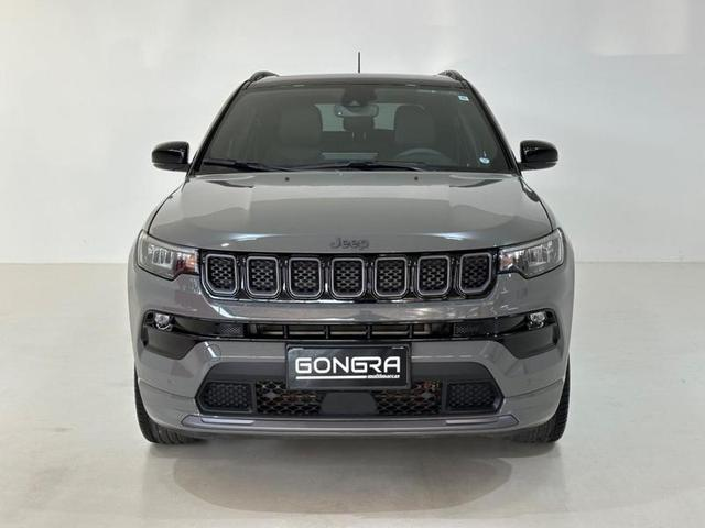 Foto do veículo JEEP COMPASS  SERIE S TF 2023 17.938 KM 189.900,00