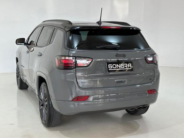Foto do veículo JEEP COMPASS  SERIE S TF 2023 17.938 KM 189.900,00