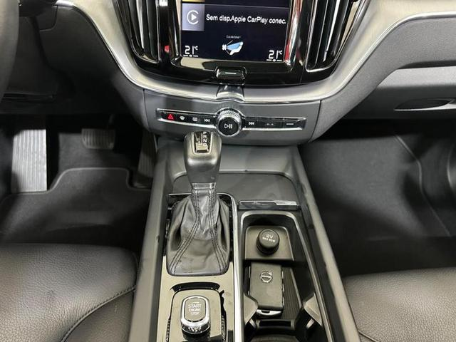 Foto do veículo VOLVO XC60 XC 60 2.0 T5 MOMENTUM 2018 53.124 KM 174.900,00