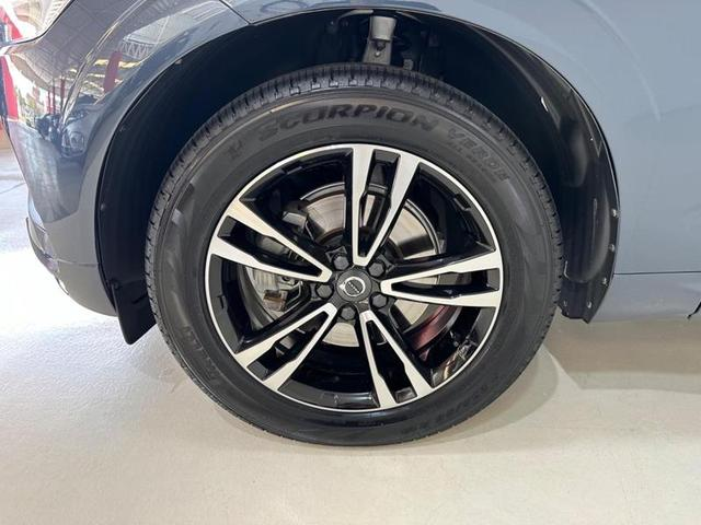 Foto do veículo VOLVO XC60 XC 60 2.0 T5 MOMENTUM 2018 53.124 KM 174.900,00