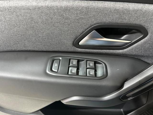 Foto do veículo RENAULT DUSTER  ICO16 CVT 2024 6.814 KM 109.900,00
