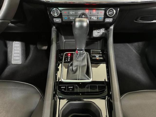 Foto do veículo JEEP COMPASS  SERIE S TF 2023 22.795 KM 187.900,00