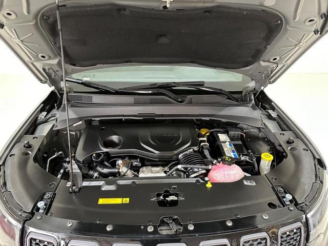 Foto do veículo JEEP COMPASS  SERIE S TF 2023 22.795 KM 187.900,00