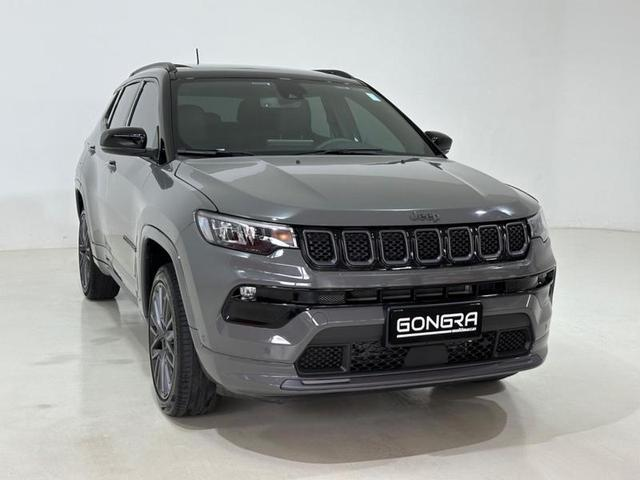 Foto do veículo JEEP COMPASS  SERIE S TF 2023 22.795 KM 187.900,00