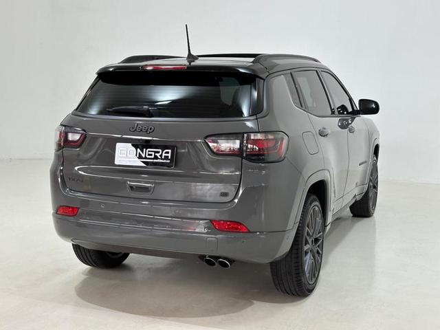 Foto do veículo JEEP COMPASS  SERIE S TF 2023 22.795 KM 187.900,00