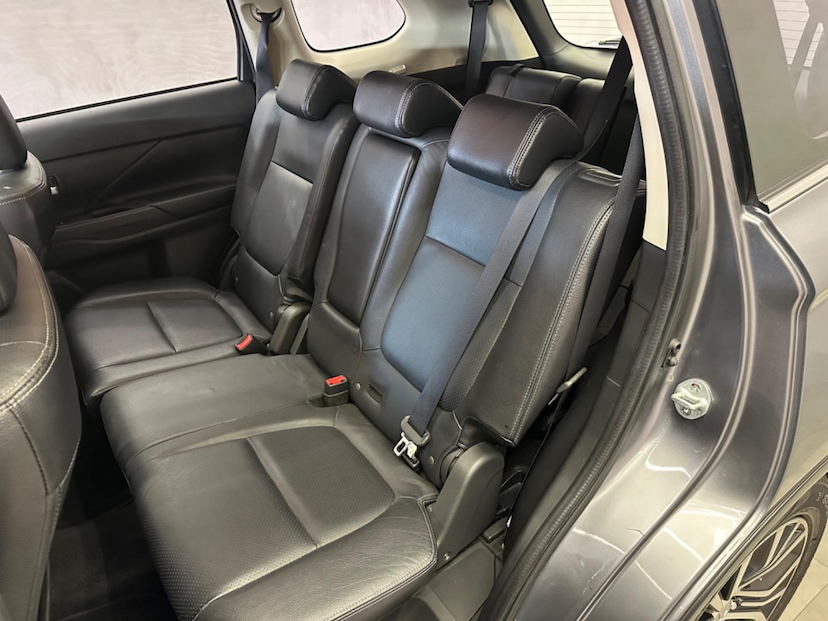 Foto do veículo MITSUBISHI OUTLANDER  2.2 165CV DIESEL 2018 116.540 KM 135.900,00