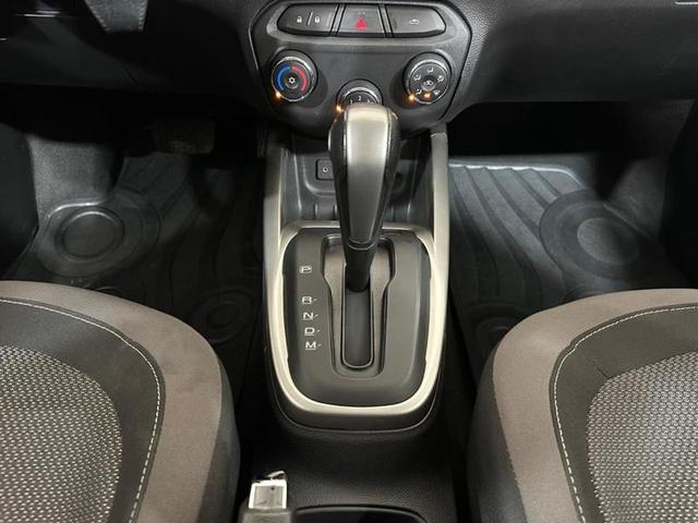 Foto do veículo CHEVROLET PRISMA  1.4AT LTZ 2016 89.649 KM 58.900,00