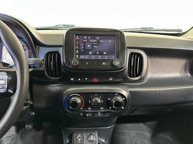 Foto do veículo FIAT MOBI  TREKKING 1.0 FLEX 5P 2023 27.497 KM 61.900,00