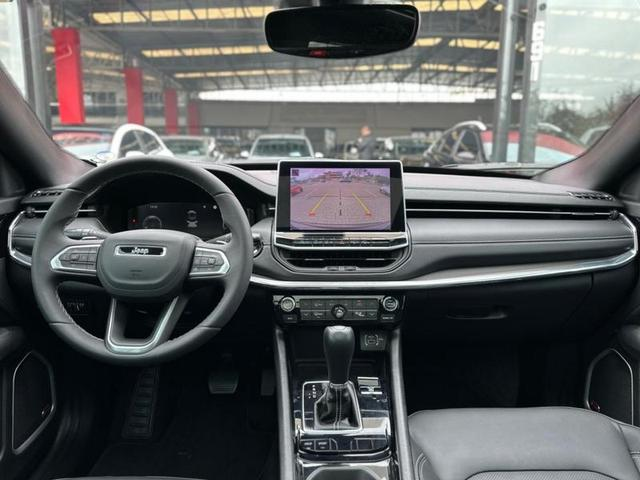 Foto do veículo JEEP COMPASS  S T270 1.3 TB 4X2 FLEX AUT. 2022 13.833 KM 171.900,00