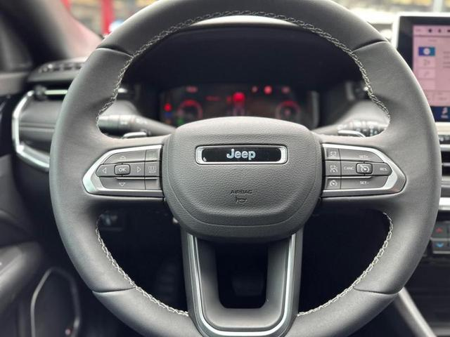 Foto do veículo JEEP COMPASS  S T270 1.3 TB 4X2 FLEX AUT. 2022 13.833 KM 171.900,00