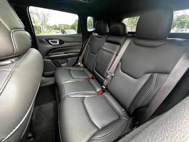 Foto do veículo JEEP COMPASS  S T270 1.3 TB 4X2 FLEX AUT. 2022 13.833 KM 171.900,00