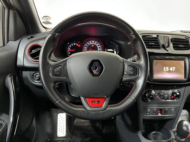 Foto do veículo RENAULT SANDERO GT  RS20MT 2021 42.152 KM 79.900,00