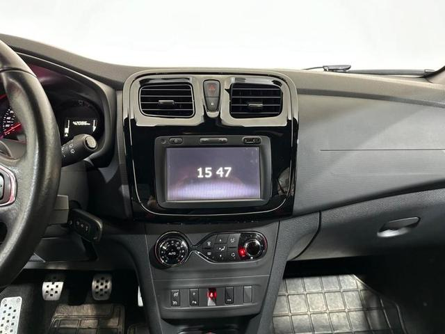 Foto do veículo RENAULT SANDERO GT  RS20MT 2021 42.152 KM 79.900,00