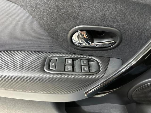 Foto do veículo RENAULT SANDERO GT  RS20MT 2021 42.152 KM 79.900,00