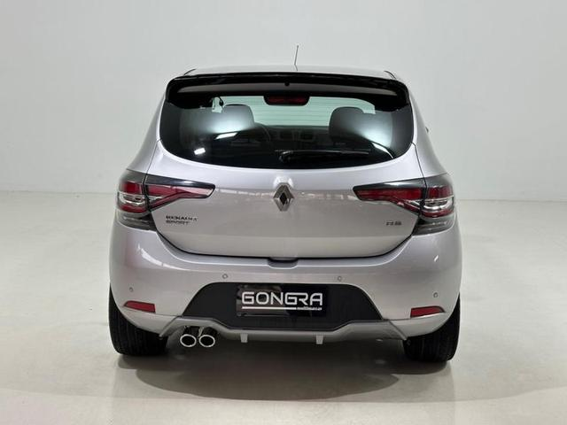 Foto do veículo RENAULT SANDERO GT  RS20MT 2021 42.152 KM 79.900,00