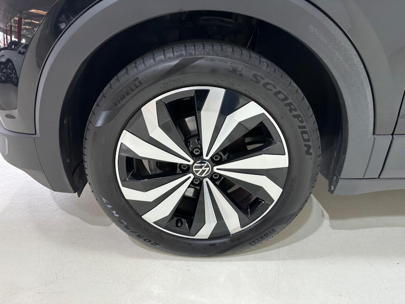 Foto do veículo VOLKSWAGEN T-CROSS T-CROSS 200 TSI 1.0 FLEX 12V 5P AUT. 2023 24.862 KM 109.900,00