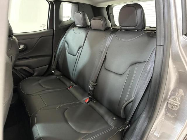 Foto do veículo JEEP RENEGADE  LONGITUDE T270 1.3 TB 4X2 FLEX AUT 2022 20.942 KM 116.900,00