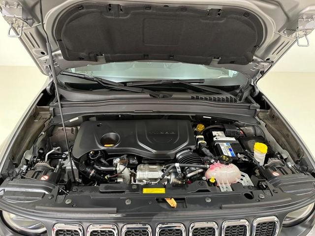 Foto do veículo JEEP RENEGADE  LONGITUDE T270 1.3 TB 4X2 FLEX AUT 2022 20.942 KM 116.900,00