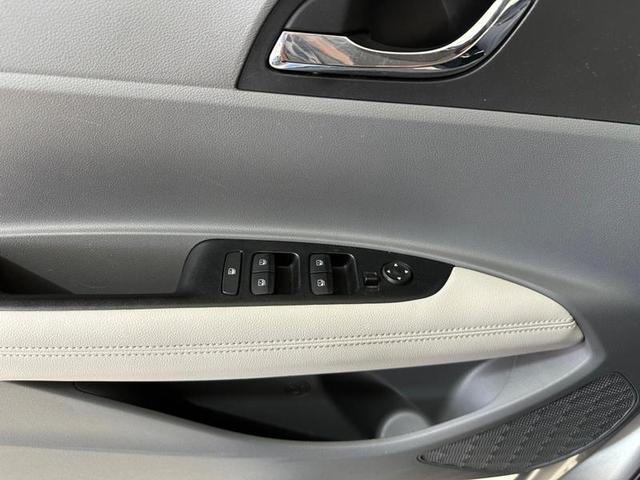 Foto do veículo HYUNDAI HB20S 10TA EVOLUT 2020 35.097 KM 76.900,00