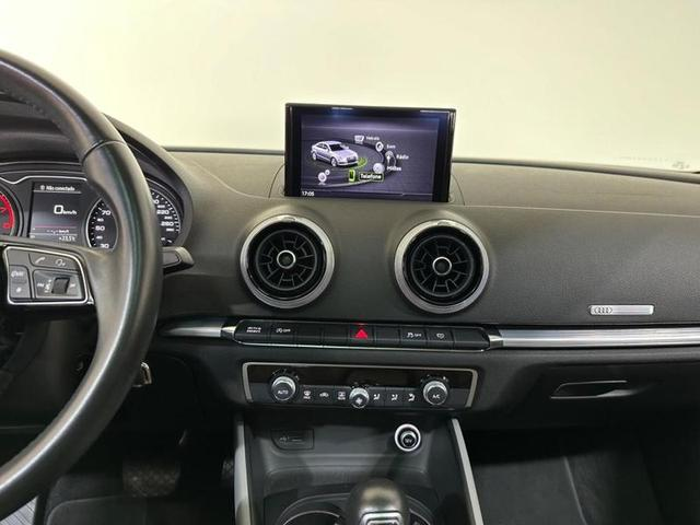 Foto do veículo AUDI A3  2.0 SEDAN AMBITION 16V GASOLINA 4P S-TRONIC 2018 56.321 KM 139.900,00