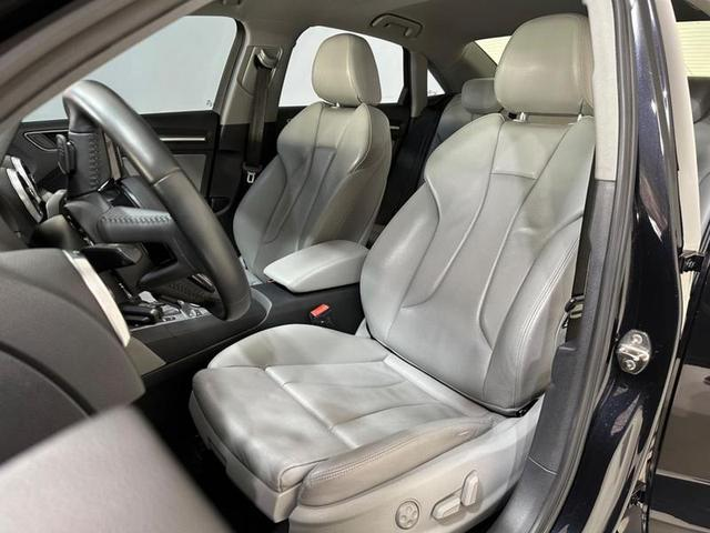 Foto do veículo AUDI A3  2.0 SEDAN AMBITION 16V GASOLINA 4P S-TRONIC 2018 56.321 KM 139.900,00