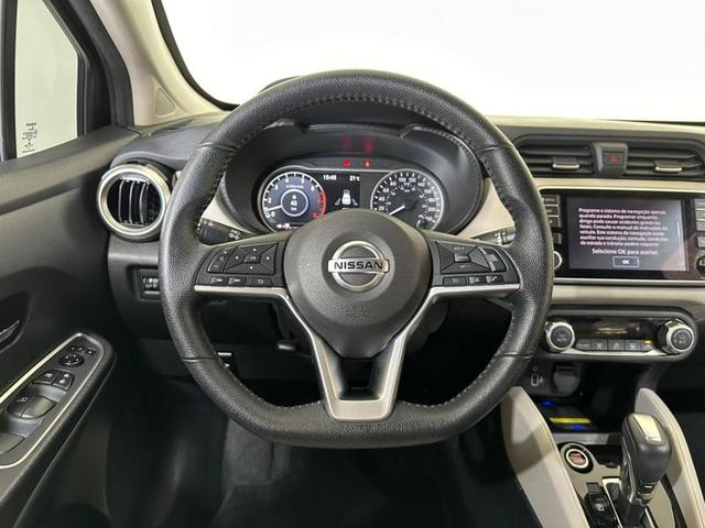Foto do veículo NISSAN VERSAILLES ROYALE  1.6 EXCLUSIVE CVT 2022 11.200 KM 99.900,00